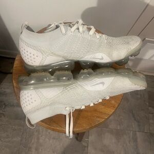 Nike Air VaporMax Flyknit in White Pure Platinum size 13